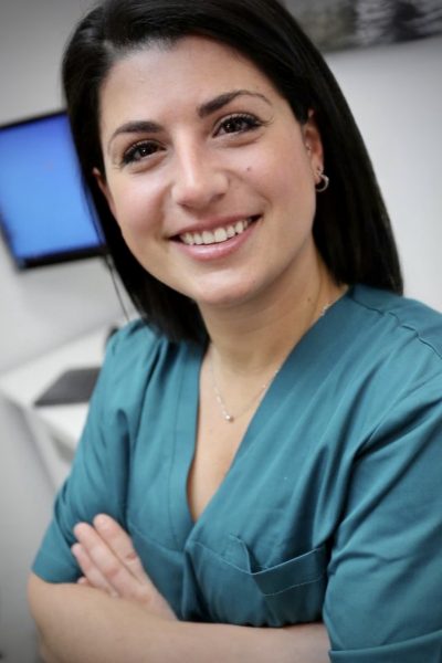 Assistante dentaire qualifiée 
Conseillère en hygiène bucco-dentaire
Responsable digitale et laboratoires extérieurs